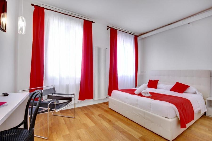 Fenix La Boheme Apartment Veneţia Exterior foto